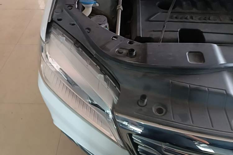 Used Haval H6 2018 Red-Label Sport Edition 1.5T Automatic Two-Wheel Drive Prestige Model Engine Bay Right