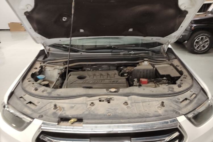 Used Haval H6 2018 Sport Edition 1.5T Automatic Two-Wheel Drive Elite Model China V Standard Engine Bay