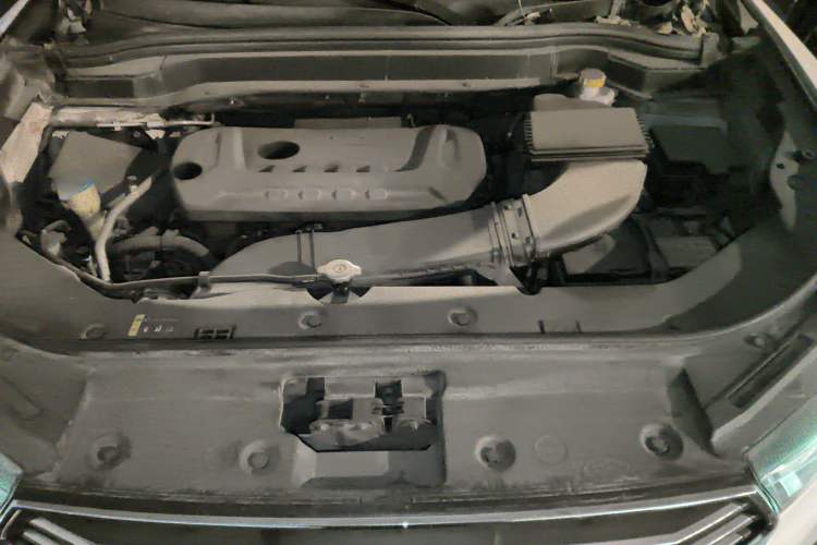 Used Haval H6 2018 Blue Label 2.0T Automatic Luxury Model Engine Bay
