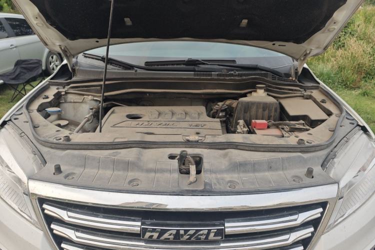 Used Haval H6 2018 Sport Edition 1.5T Automatic Two-Wheel Drive Elite Model China V Standard Engine Bay