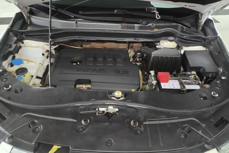 Used Haval H6 2018 Sport Edition 1.5T Automatic Two-Wheel Drive Elite Model China V Standard Engine Bay