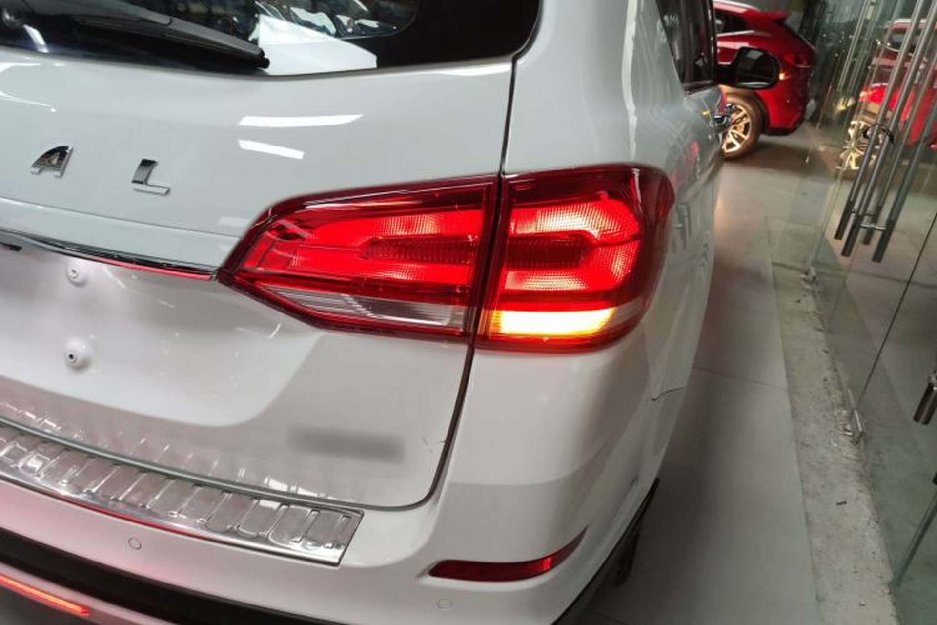 Used Haval H6 2018 Blue Label Sport Edition 1.5T Manual Two-Wheel Drive Elite Model Exterior 3