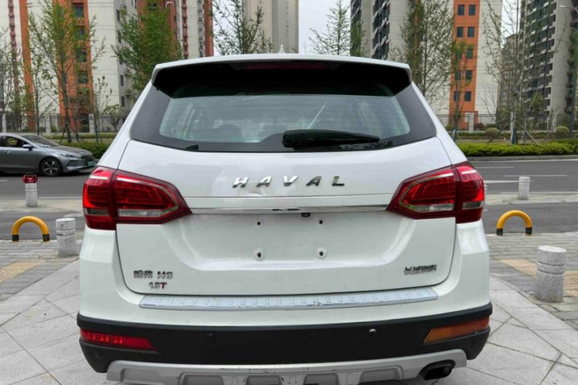 Used Haval H6 2018 Red-Label Sport Version 1.5T Manual Two-Wheel Drive Elite Model Exterior 3