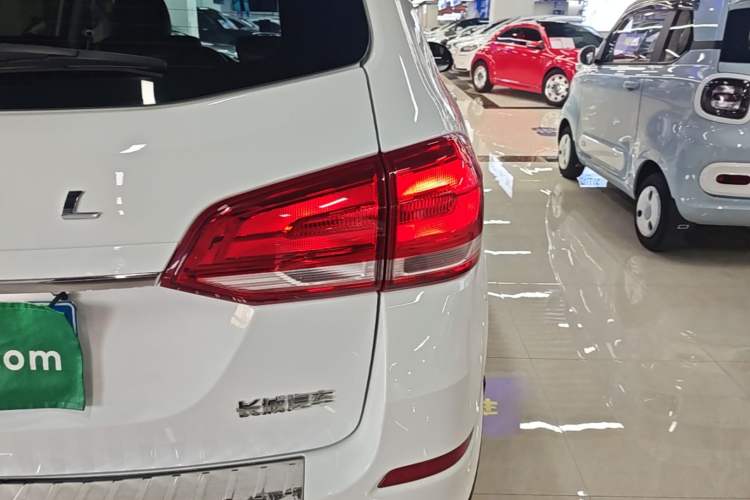 Used Haval H6 2018 Blue Label Sport Edition 1.5T Automatic Two-Wheel Drive Elite Model Exterior 3