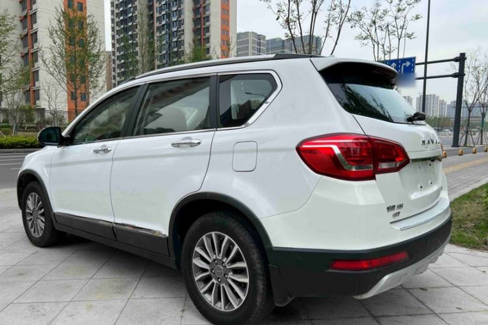 Used Haval H6 2018 Red-Label Sport Version 1.5T Manual Two-Wheel Drive Elite Model Exterior 6