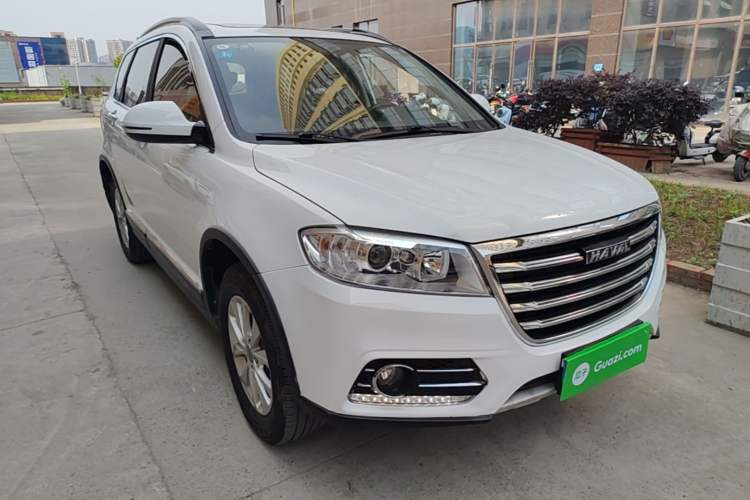 Used Haval H6 2018 Sport Edition 1.5T Manual Two-Wheel Drive Elite Model China V Standard Front Right 45 Deg