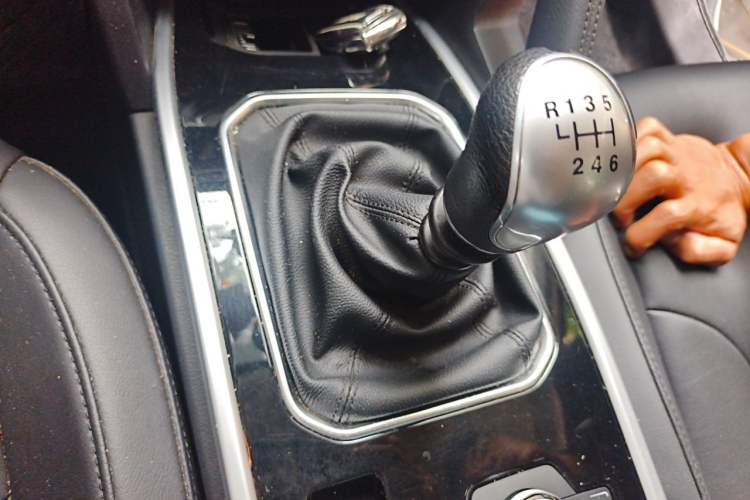 Used Haval H6 2018 Red-Label Sport Version 1.5T Manual Two-Wheel Drive Elite Model Gear Lever