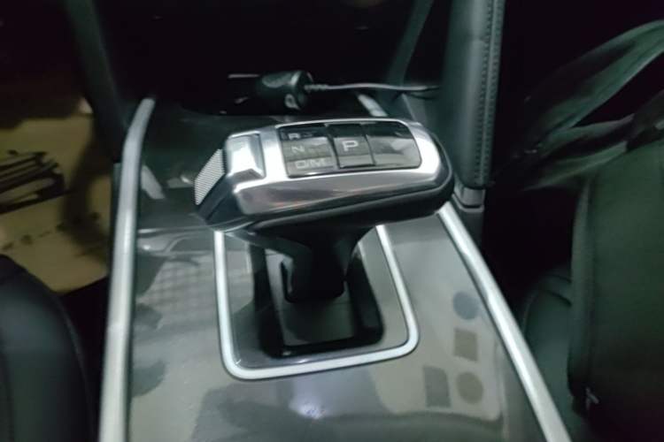 Used Haval H6 2018 Red-Label Sport Edition 1.5T Automatic Two-Wheel Drive Elite Model Gear Lever