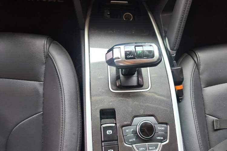 Used Haval H6 2018 Sport Edition 1.5T Automatic Two-Wheel Drive Elite Model China V Standard Gear Lever