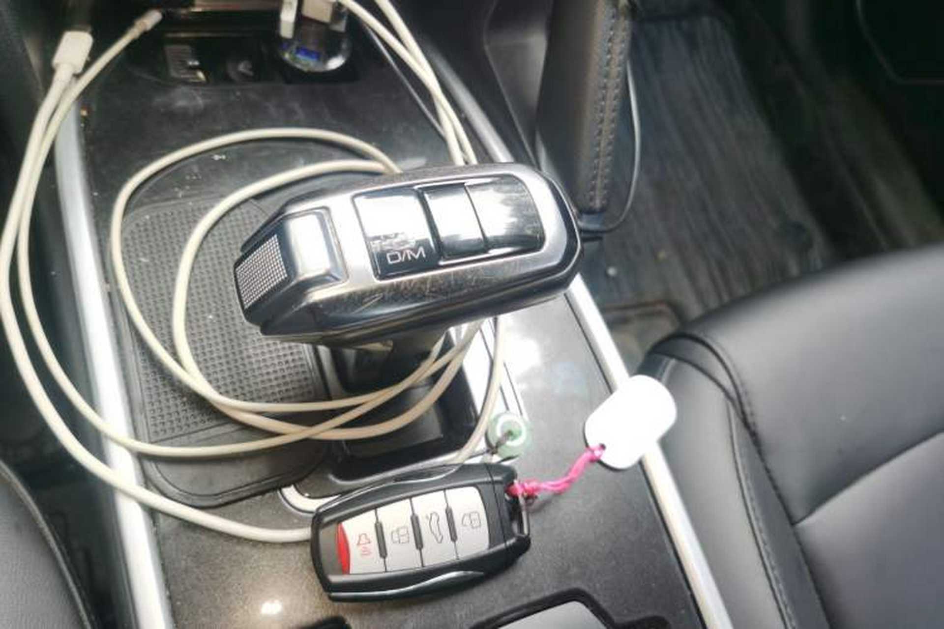 Used Haval H6 2018 Red-Label Sport Edition 1.5T Automatic Two-Wheel Drive Elite Model Gear Lever