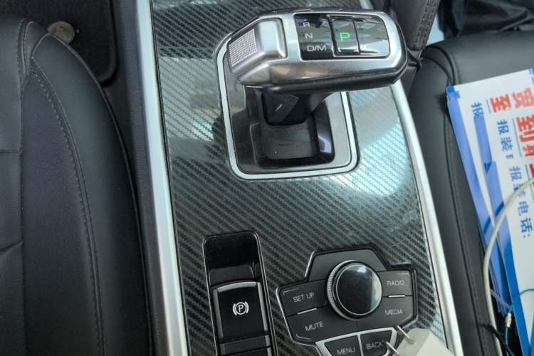 Used Haval H6 2018 Red-Label Sport Edition 1.5T Automatic Two-Wheel Drive Elite Model Gear Lever