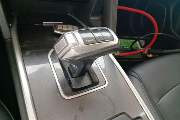 Used Haval H6 2018 Red-Label Sport Edition 1.5T Automatic Two-Wheel Drive Elite Model Gear Lever