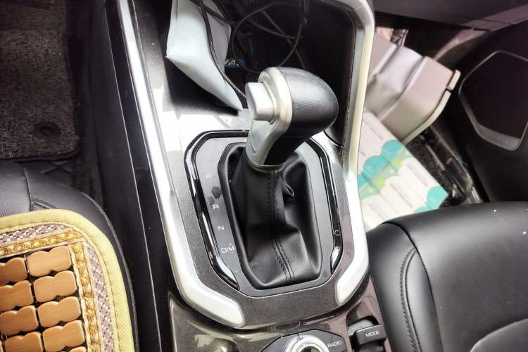 Used Haval H6 2018 Blue-Label 1.5T Automatic Luxury Model Gear Lever