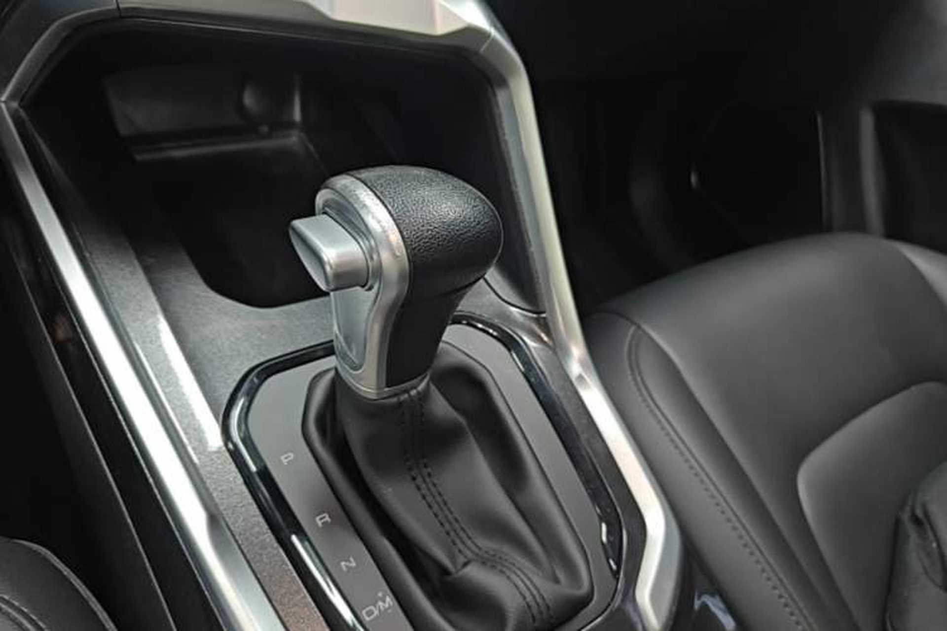 Used Haval H6 2018 Blue-Label 1.5T Automatic Luxury Model Gear Lever