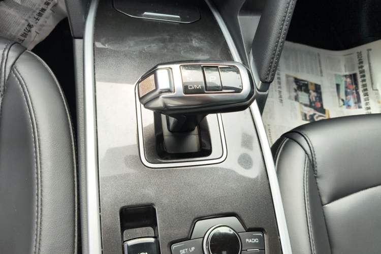 Used Haval H6 2018 Red-Label Sport Edition 1.5T Automatic Two-Wheel Drive Elite Model Gear Lever
