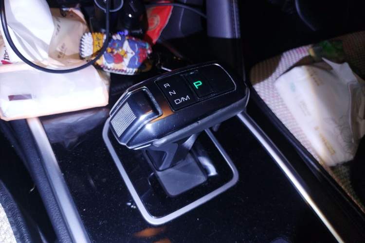 Used Haval H6 2018 Blue Label Sport Edition 1.5T Automatic Two-Wheel Drive Elite Model Gear Lever
