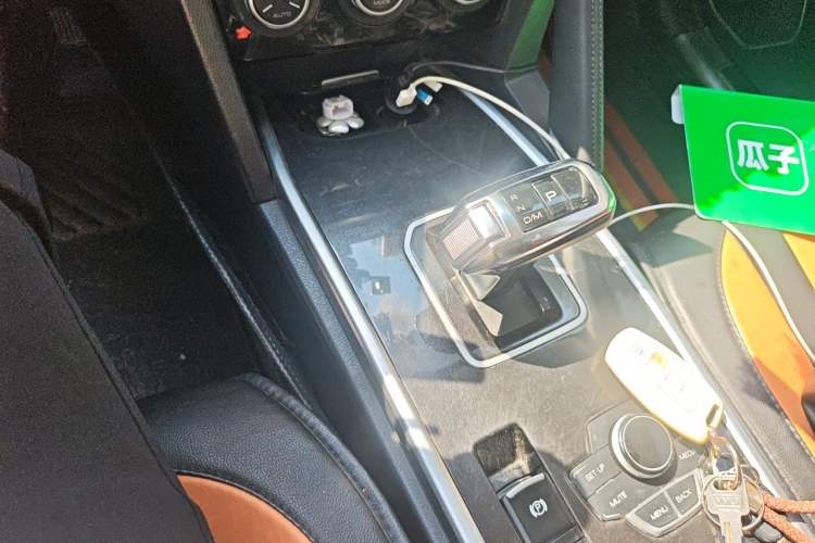 Used Haval H6 2018 Red-Label Sport Edition 1.5T Automatic Two-Wheel Drive Elite Model Gear Lever
