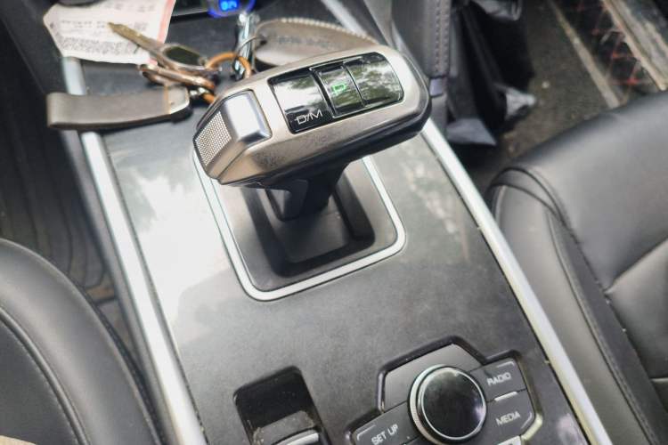 Used Haval H6 2018 Red-Label Sport Edition 1.5T Automatic Two-Wheel Drive Elite Model Gear Lever