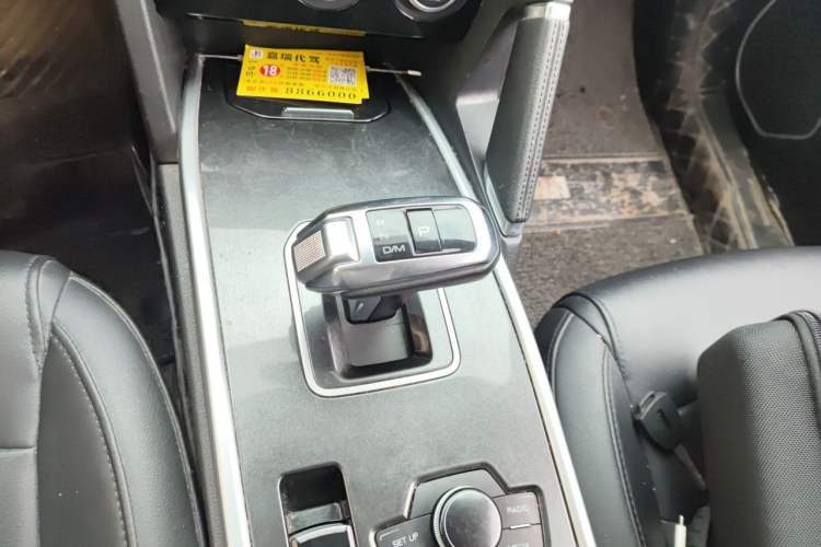 Used Haval H6 2018 Red-Label Sport Edition 1.5T Automatic Two-Wheel Drive Elite Model Gear Lever