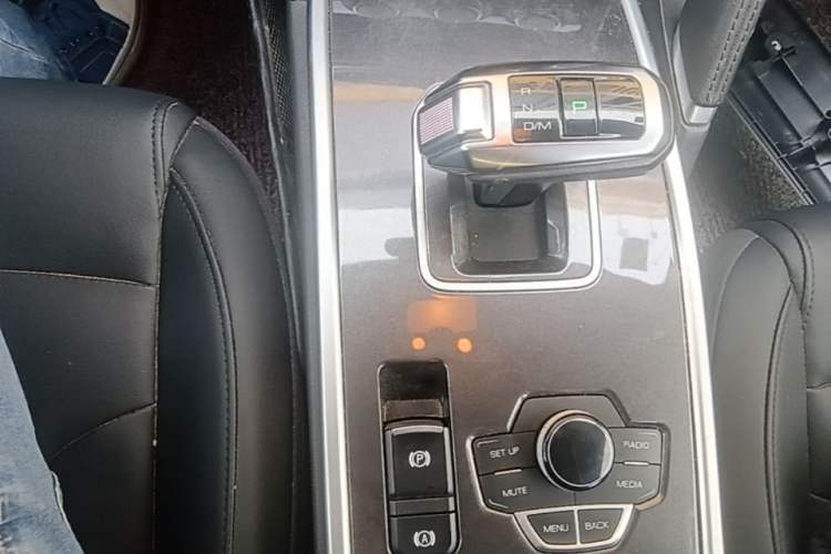 Used Haval H6  Gear Lever