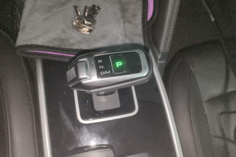 Used Haval H6 2018 Red-Label Sport Edition 1.5T Automatic Two-Wheel Drive Elite Model Gear Lever