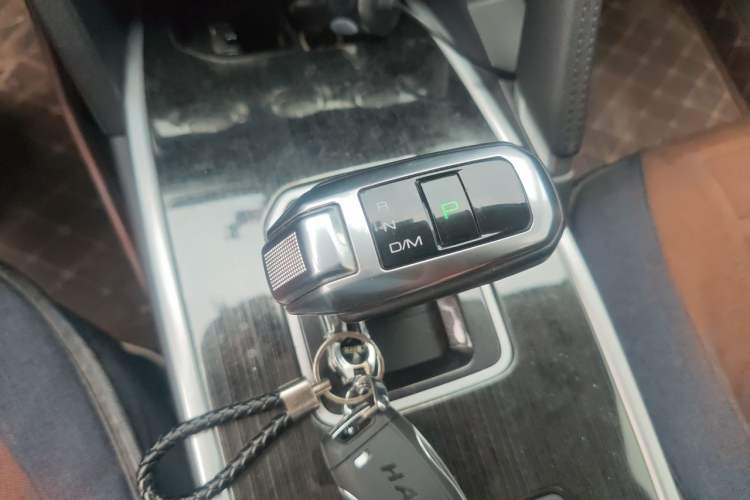 Used Haval H6 2018 Red-Label Sport Edition 1.5T Automatic Two-Wheel Drive Elite Model Gear Lever