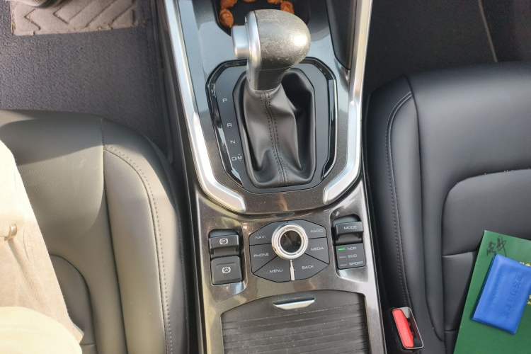 Used Haval H6 2018 Red-Label 2.0T Automatic Luxury Model Gear Lever