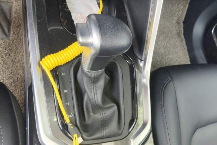 Used Haval H6 2018 Blue-Label 1.5T Automatic Luxury Model Gear Lever