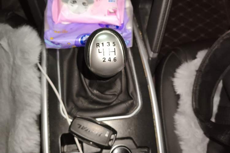 Used Haval H6 2018 Sport Edition 1.5T Manual Two-Wheel Drive Elite Model China V Standard Gear Lever