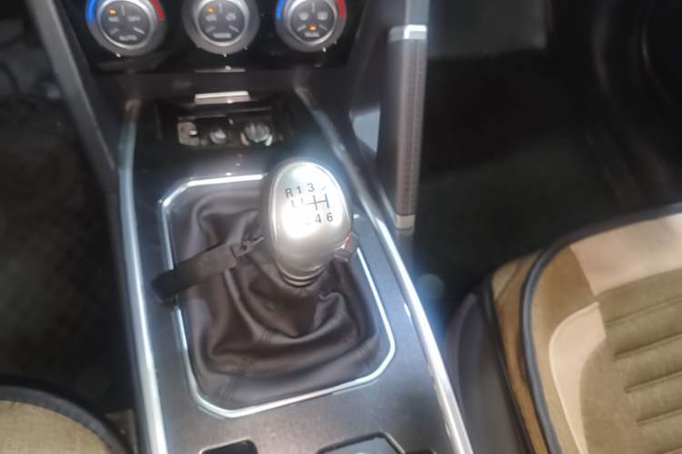 Used Haval H6 2018 Sport Edition 1.5T Manual Two-Wheel Drive Elite Model China V Standard Gear Lever