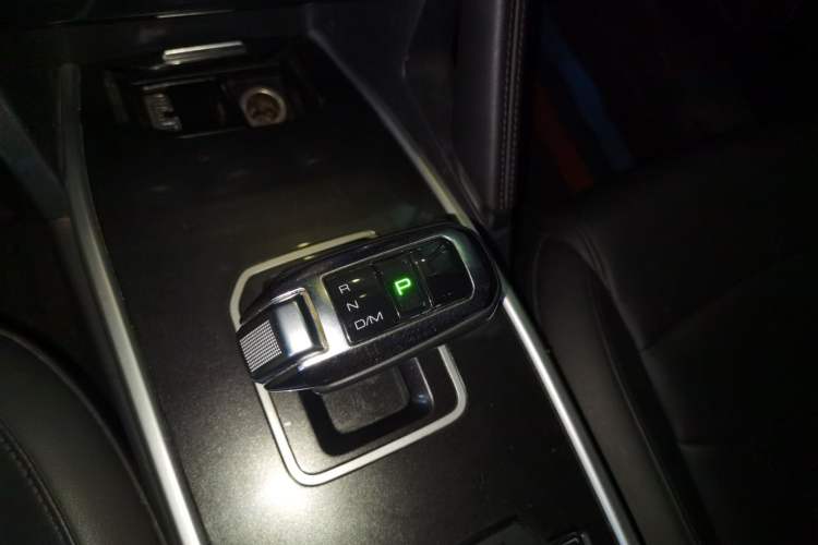 Used Haval H6 2018 Blue Label Sport Edition 1.5T Automatic Two-Wheel Drive Elite Model Gear Lever