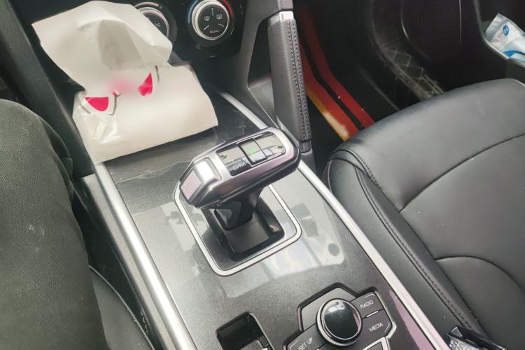 Used Haval H6 2018 Blue Label Sport Edition 1.5T Automatic Two-Wheel Drive Elite Model Gear Lever