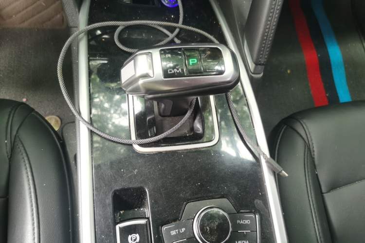 Used Haval H6 2018 Red-Label Sport Edition 1.5T Automatic Two-Wheel Drive Elite Model Gear Lever