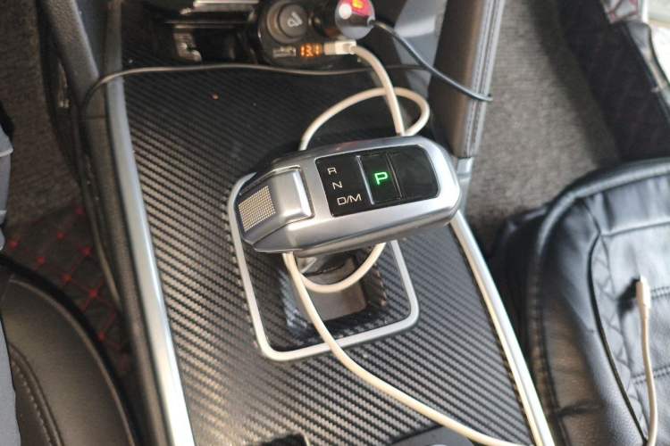 Used Haval H6 2018 Blue Label Sport Edition 1.5T Automatic Two-Wheel Drive Elite Model Gear Lever