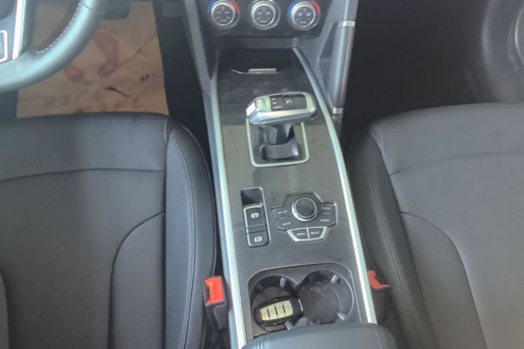 Used Haval H6 2018 Blue Label Sport Edition 1.5T Automatic Two-Wheel Drive Elite Model Gear Lever