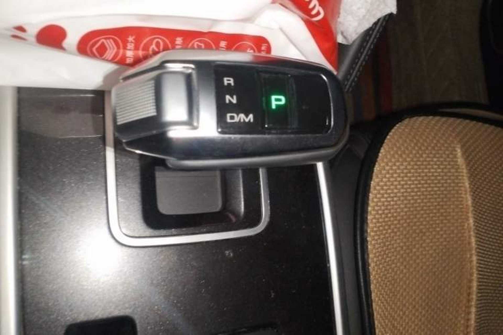 Used Haval H6 2018 Red-Label Sport Edition 1.5T Automatic Two-Wheel Drive Elite Model Gear Lever