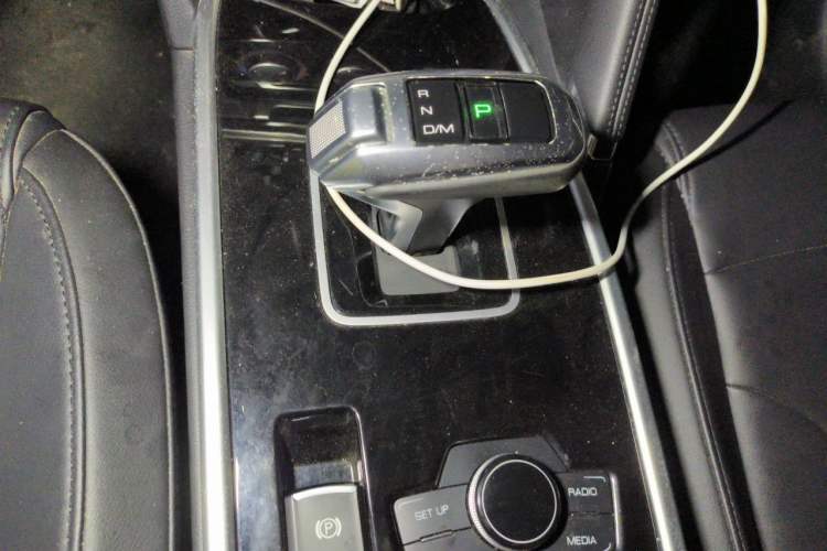 Used Haval H6 2018 Blue Label Sport Edition 1.5T Automatic Two-Wheel Drive Elite Model Gear Lever