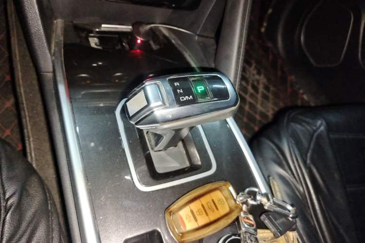 Used Haval H6 2018 Blue Label Sport Edition 1.5T Automatic Two-Wheel Drive Elite Model Gear Lever