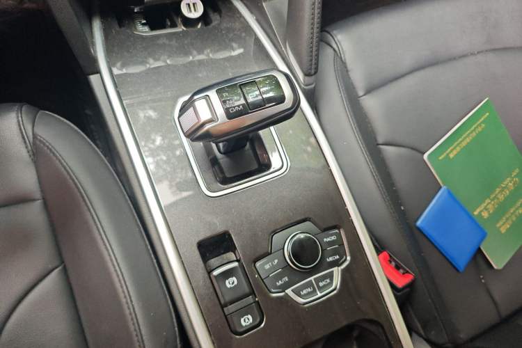 Used Haval H6 2018 Sport Edition 1.5T Automatic Two-Wheel Drive Elite Model China V Standard Gear Lever