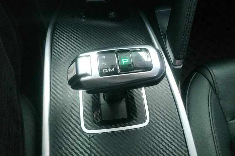 Used Haval H6 2018 Sport Edition 1.5T Automatic Two-Wheel Drive Elite Model China V Standard Gear Lever