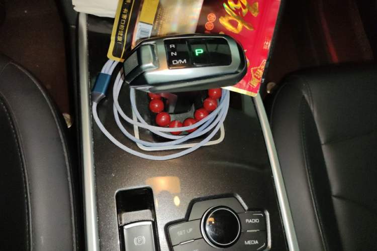 Used Haval H6 2018 Blue Label Sport Edition 1.5T Automatic Two-Wheel Drive Elite Model Gear Lever