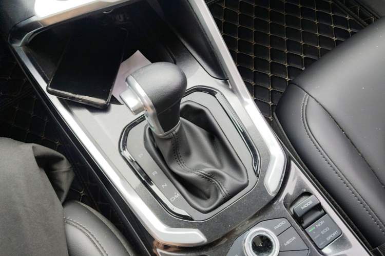 Used Haval H6 2018 Red-Label 1.5T Automatic Luxury Model Gear Lever