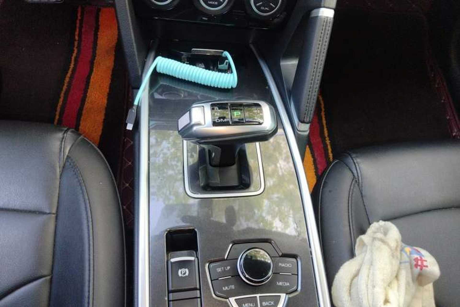 Used Haval H6 2018 Blue Label Sport Edition 1.5T Automatic Two-Wheel Drive Elite Model Gear Lever