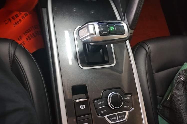 Used Haval H6 2018 Blue Label Sport Edition 1.5T Automatic Two-Wheel Drive Elite Model Gear Lever