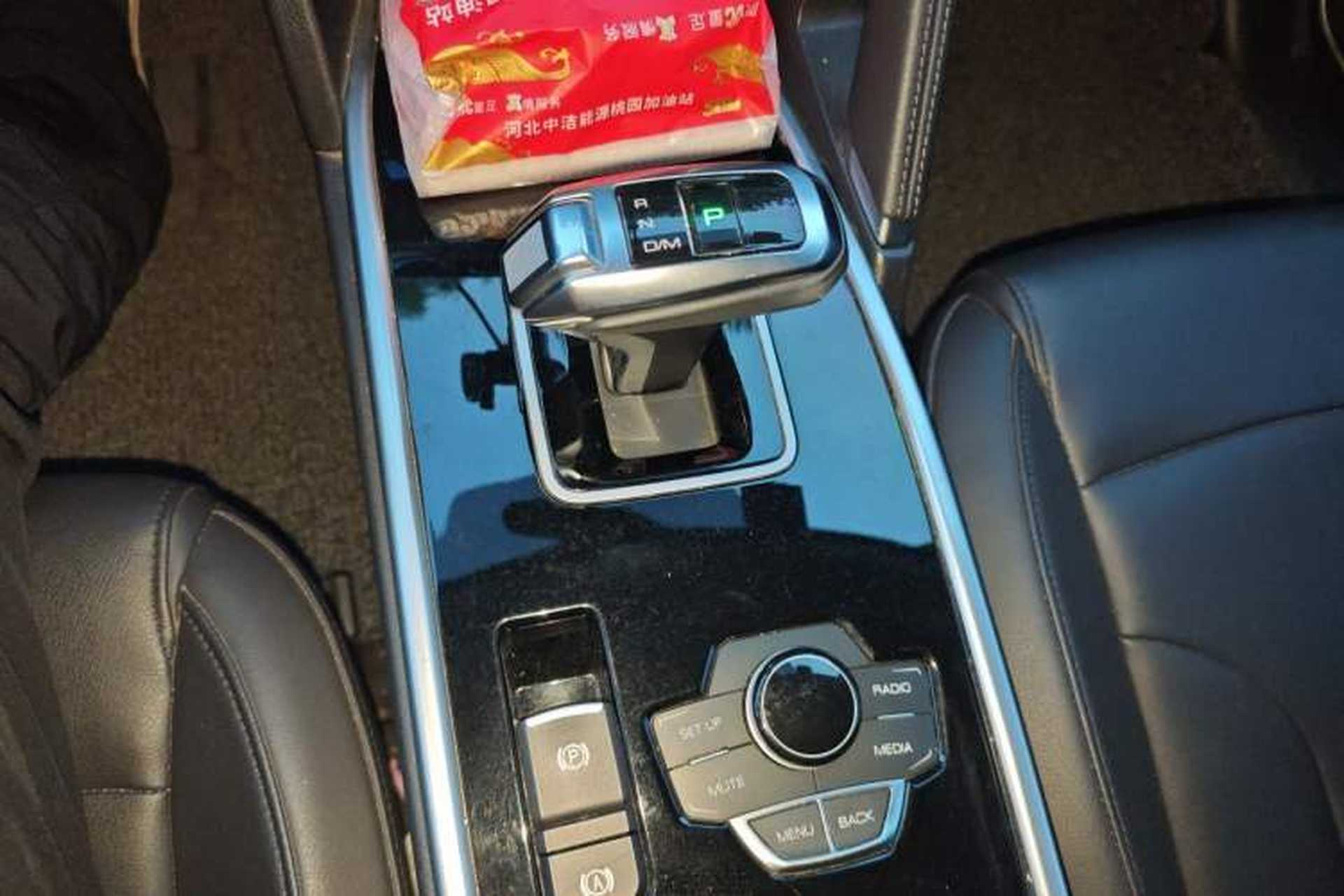 Used Haval H6 2018 Red-Label Sport Edition 1.5T Automatic Two-Wheel Drive Elite Model Gear Lever