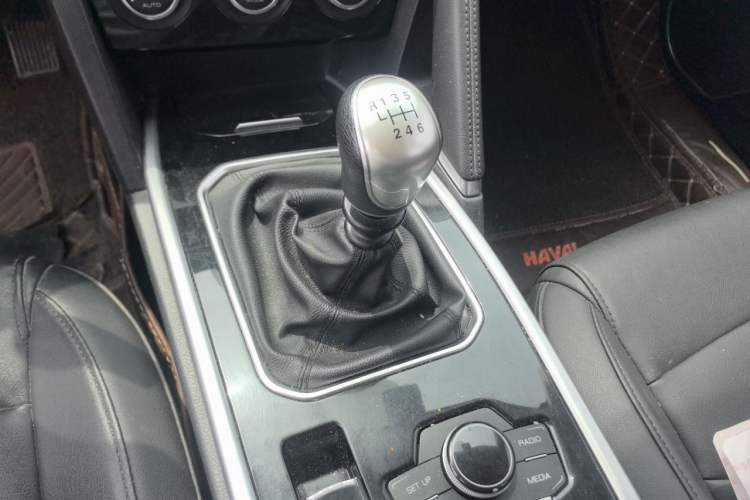 Used Haval H6 2018 Red-Label Sport Version 1.5T Manual Two-Wheel Drive Elite Model Gear Lever