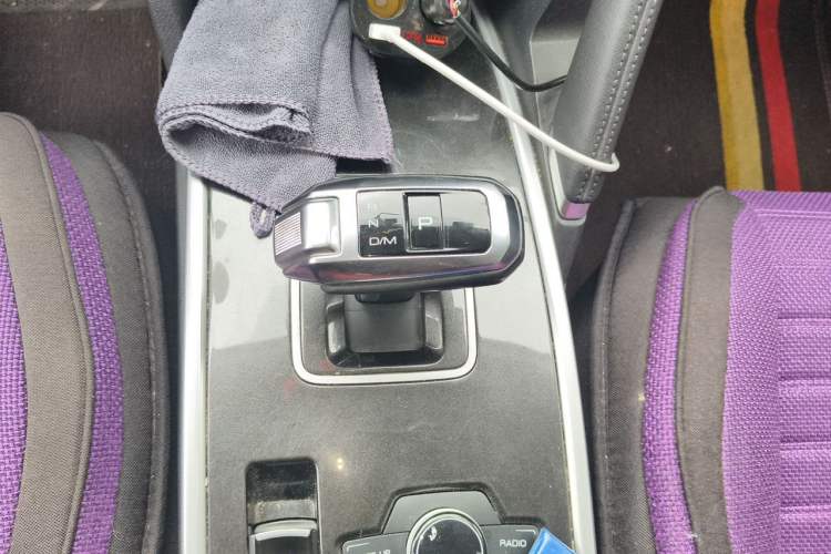 Used Haval H6 2018 Red-Label Sport Edition 1.5T Automatic Two-Wheel Drive Elite Model Gear Lever