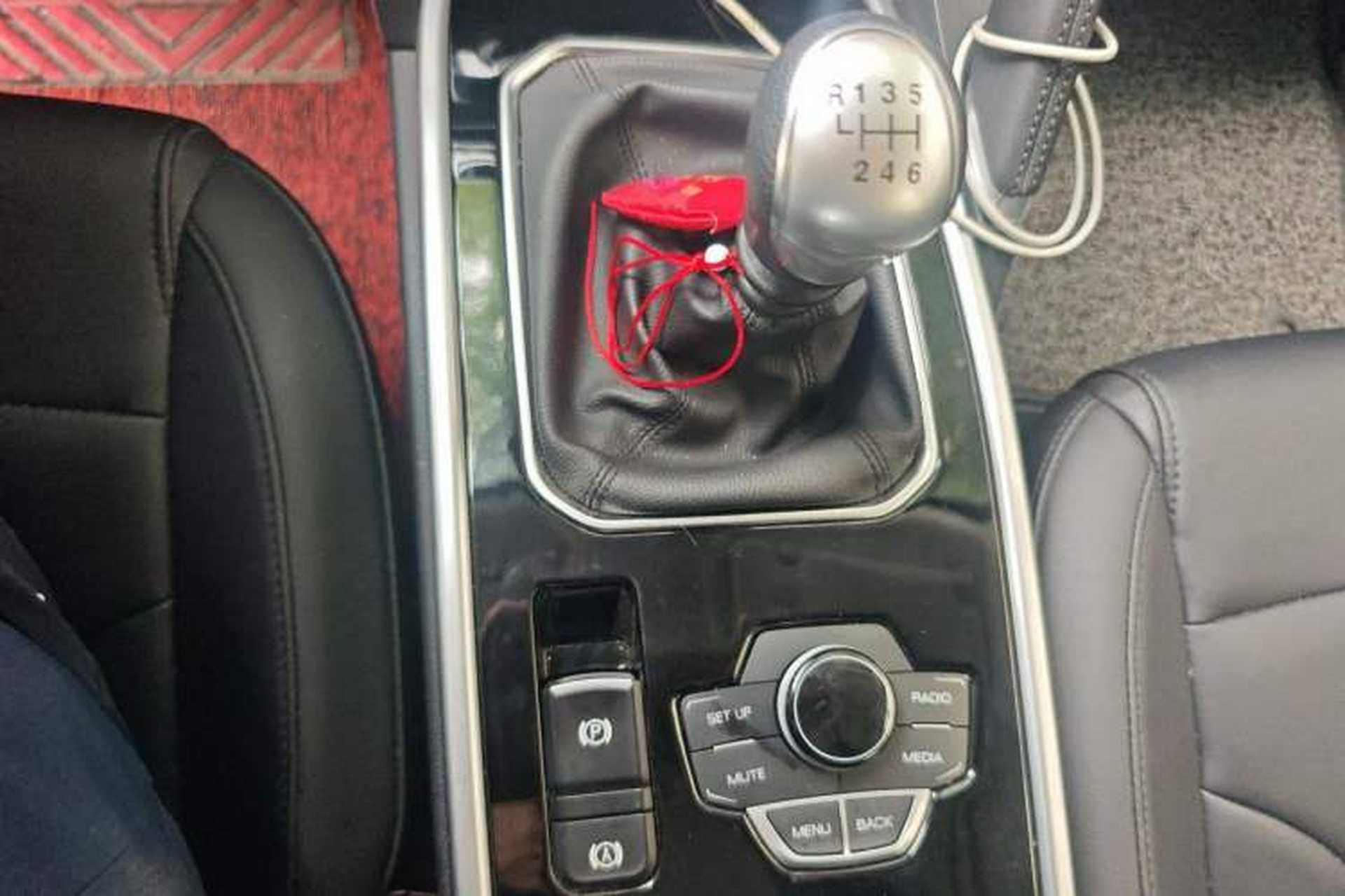Used Haval H6 2018 Blue Label Sport Edition 1.5T Manual Two-Wheel Drive Elite Model Gear Lever