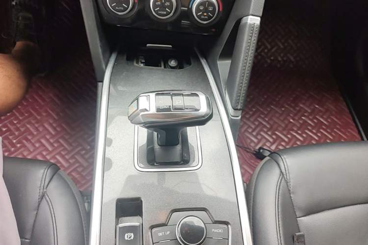 Used Haval H6 2018 Sport Edition 1.5T Automatic Two-Wheel Drive Elite Model China V Standard Gear Lever