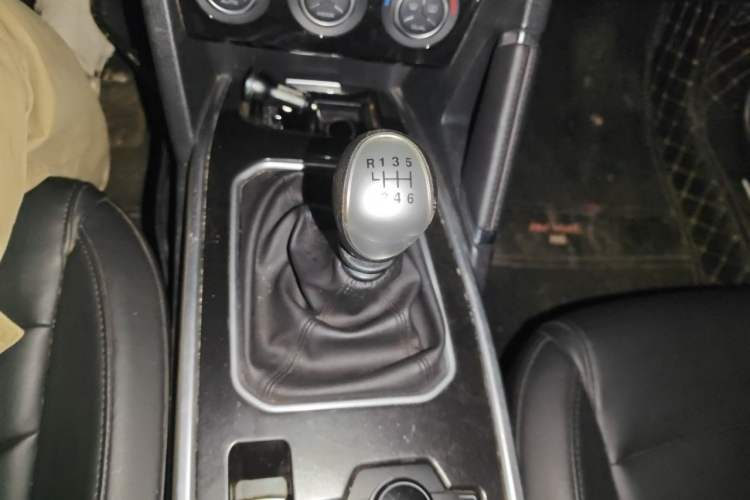 Used Haval H6 2018 Red-Label Sport Version 1.5T Manual Two-Wheel Drive Elite Model Gear Lever